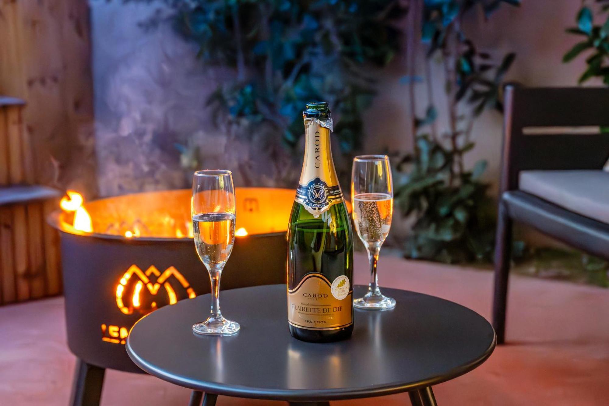 Hermes - Appartement Avec Jacuzzi Scandinave Nyons Zewnętrze zdjęcie